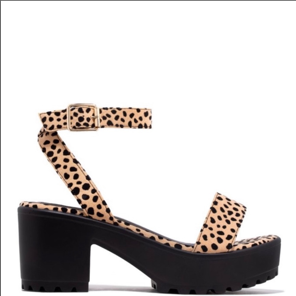 Top Moda Mini Cheetah Sandals (6 1/2, 7, 8 1/2)